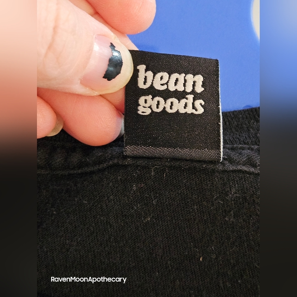 Black Graphic Tee with Rainbow Design - Picture 4 of 6